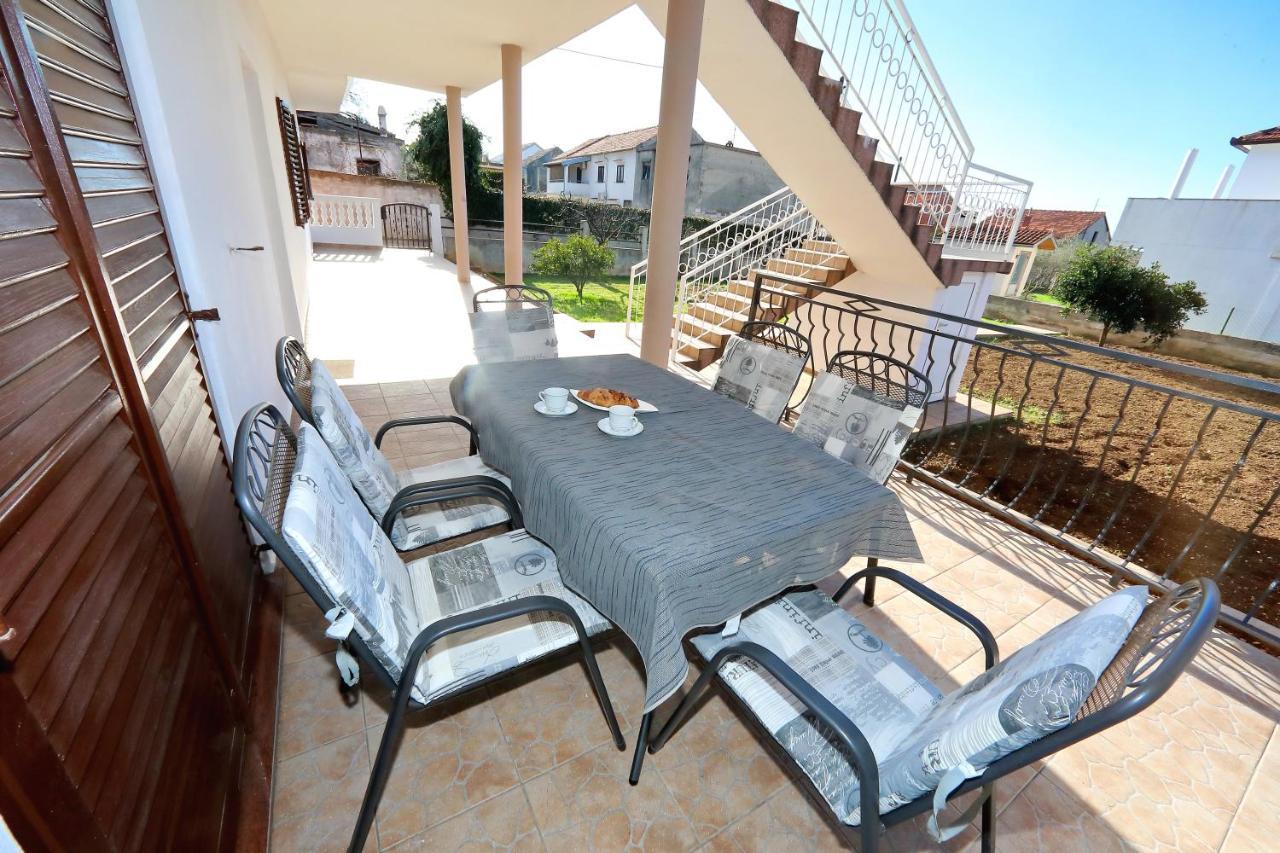 Apartmani Dubravka Bibinje Esterno foto