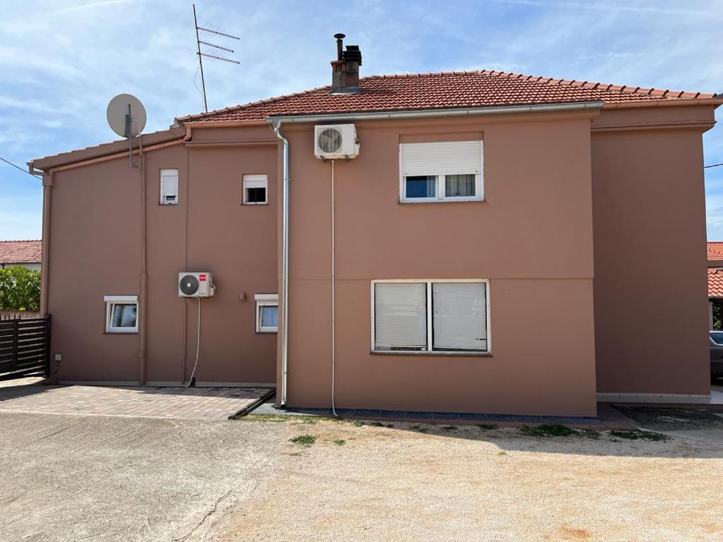 Apartmani Dubravka Bibinje Esterno foto