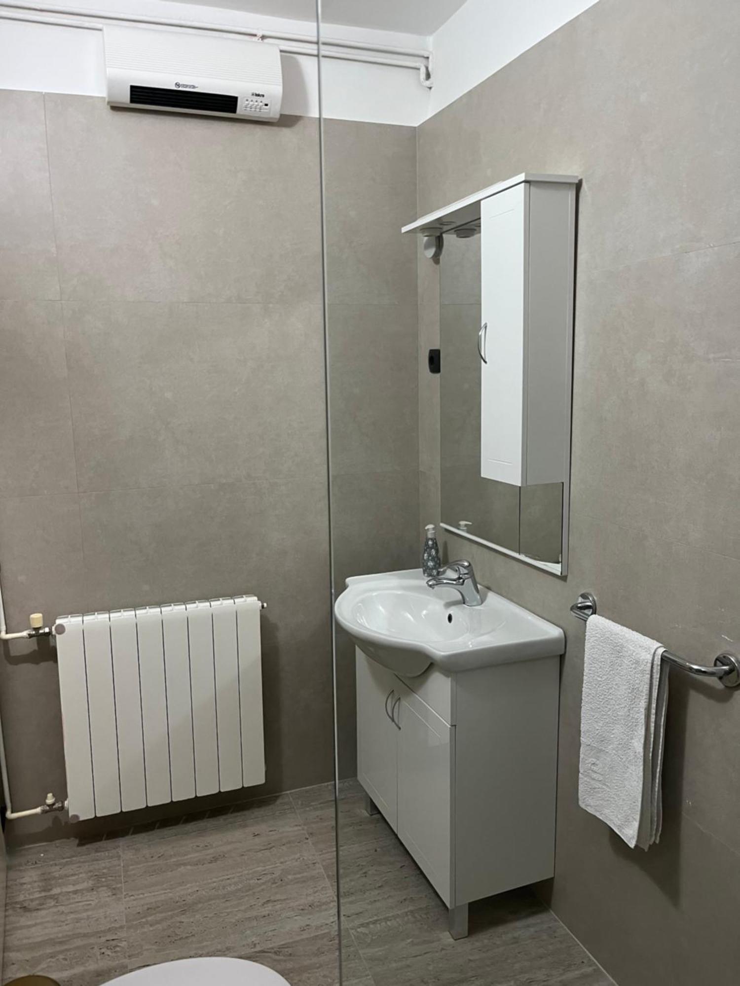 Apartmani Dubravka Bibinje Esterno foto